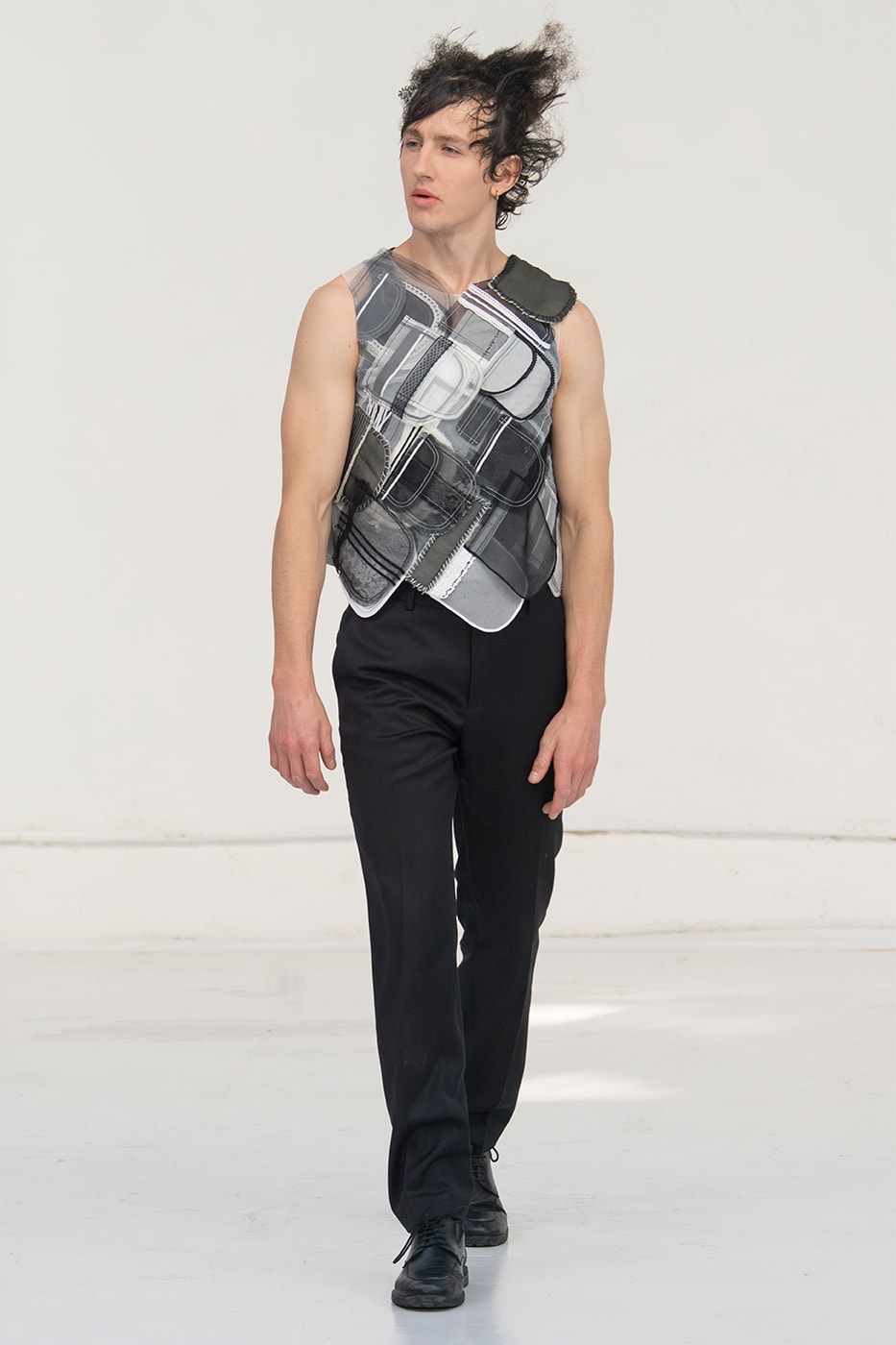 Caroline Hú FW26 Paris Fashion Week Collection Crocs Bae Clog collaboration runway