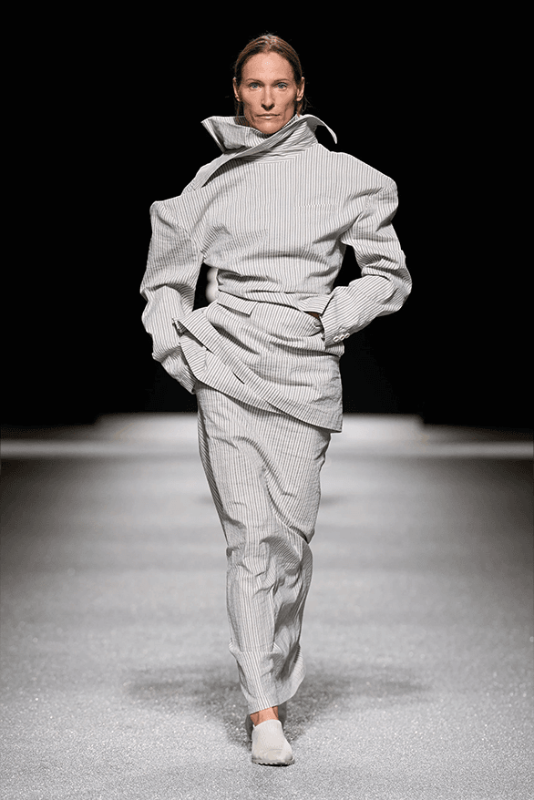Issey Miyake Fall Winter 2026 Paris Fashion Week womenswear runway Satoshi Kondo