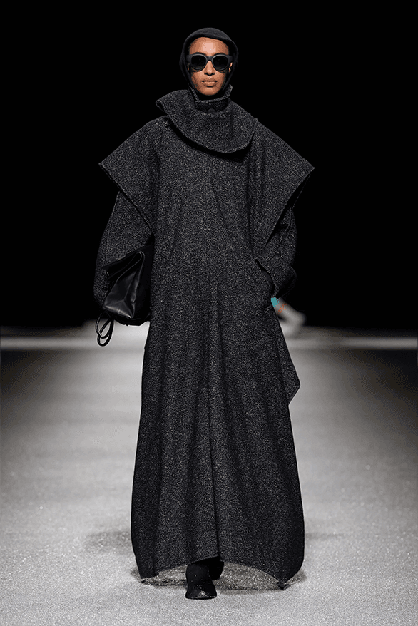 Issey Miyake Fall Winter 2026 Paris Fashion Week womenswear runway Satoshi Kondo