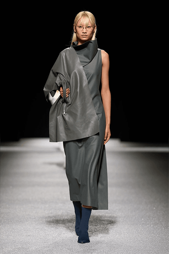 Issey Miyake Fall Winter 2026 Paris Fashion Week womenswear runway Satoshi Kondo