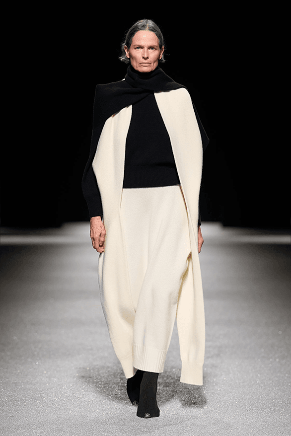 Issey Miyake Fall Winter 2026 Paris Fashion Week womenswear runway Satoshi Kondo