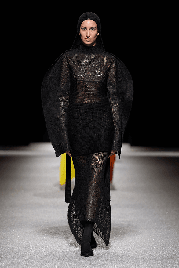 Issey Miyake Fall Winter 2026 Paris Fashion Week womenswear runway Satoshi Kondo