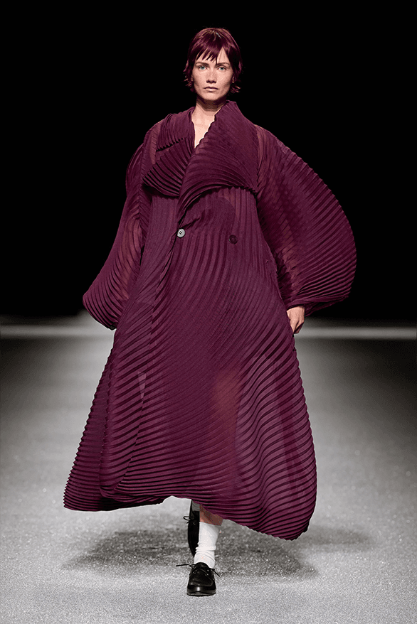 Issey Miyake Fall Winter 2026 Paris Fashion Week womenswear runway Satoshi Kondo