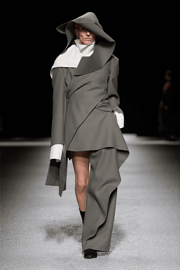 Issey Miyake Fall Winter 2026 Paris Fashion Week womenswear runway Satoshi Kondo