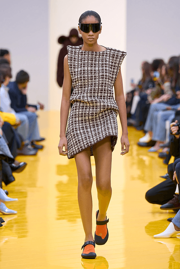 LOEWE Fall Winter 2026 Paris Fashion Week menswear womenswear runway Jack McCollough Lazaro Hernandez