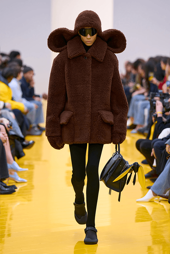 LOEWE Fall Winter 2026 Paris Fashion Week menswear womenswear runway Jack McCollough Lazaro Hernandez