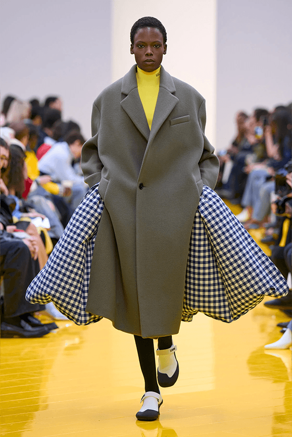 LOEWE Fall Winter 2026 Paris Fashion Week menswear womenswear runway Jack McCollough Lazaro Hernandez