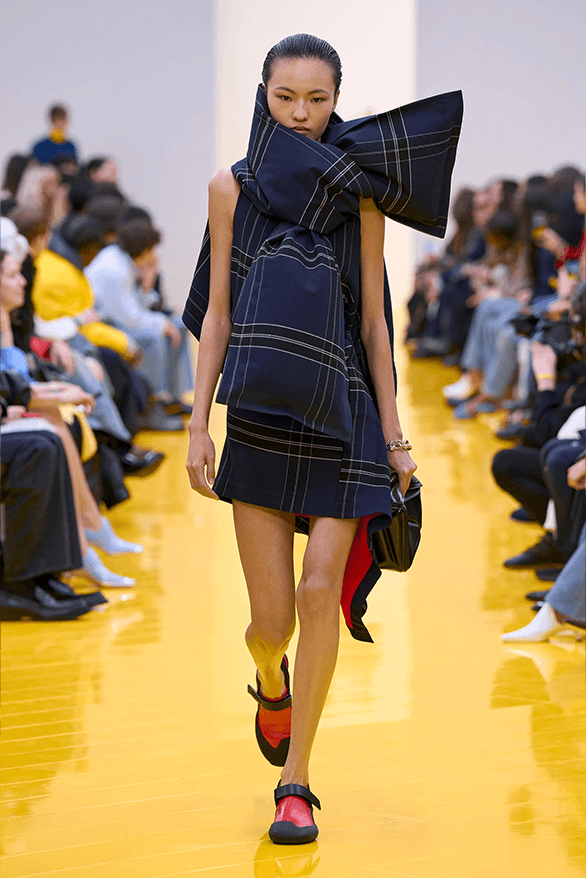 LOEWE Fall Winter 2026 Paris Fashion Week menswear womenswear runway Jack McCollough Lazaro Hernandez