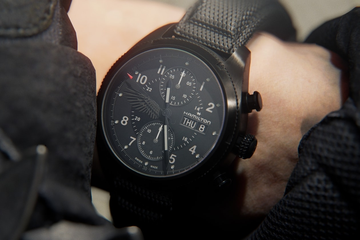 《Resident Evil Requiem》 Capcom 現實品牌滲透虛擬世界 Resident Evil Hamilton 手錶聯名 客製化 Porsche Porsche Cayenne Turbo GT Leon S Kennedy Grace Ashcroft