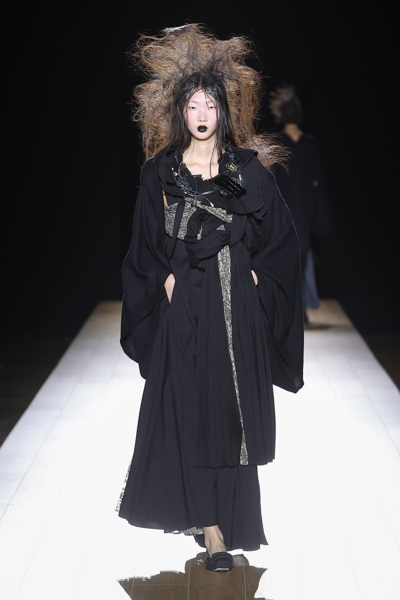 Yohji Yamamoto Fall Winter 2026 Paris Fashion Week womenswear runway