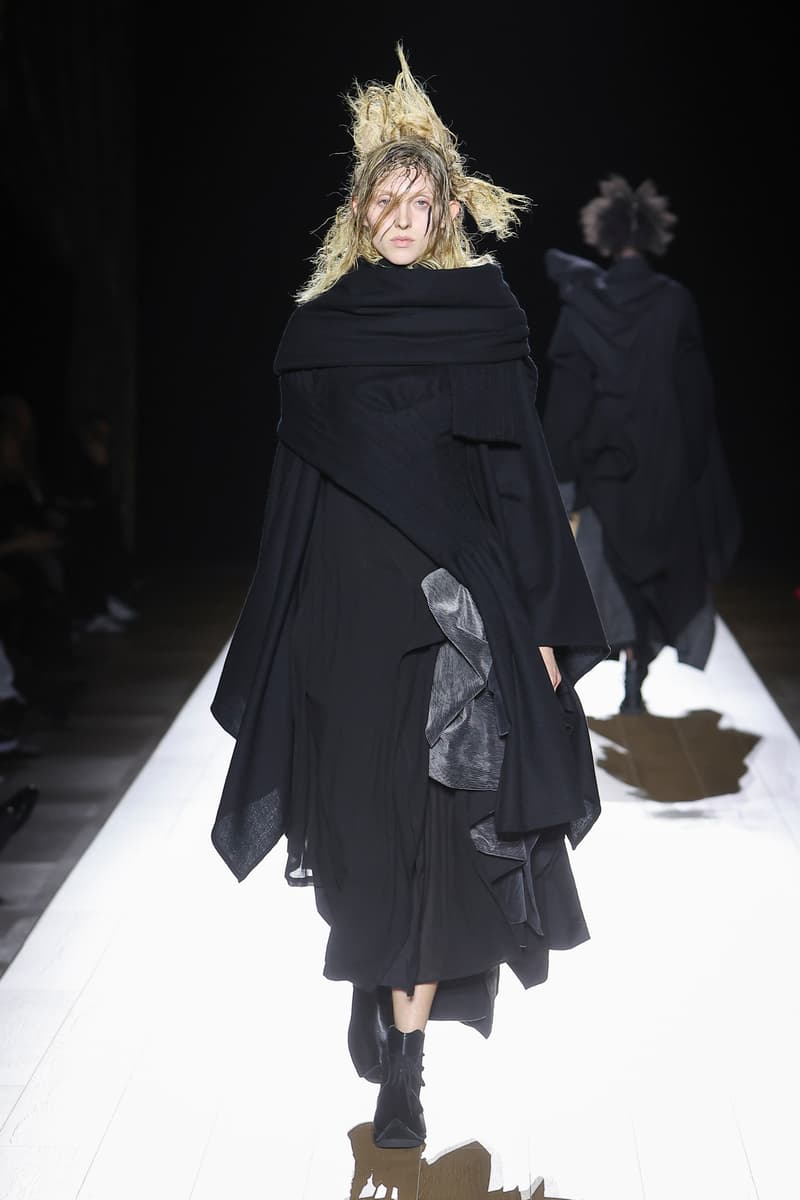 Yohji Yamamoto Fall Winter 2026 Paris Fashion Week womenswear runway