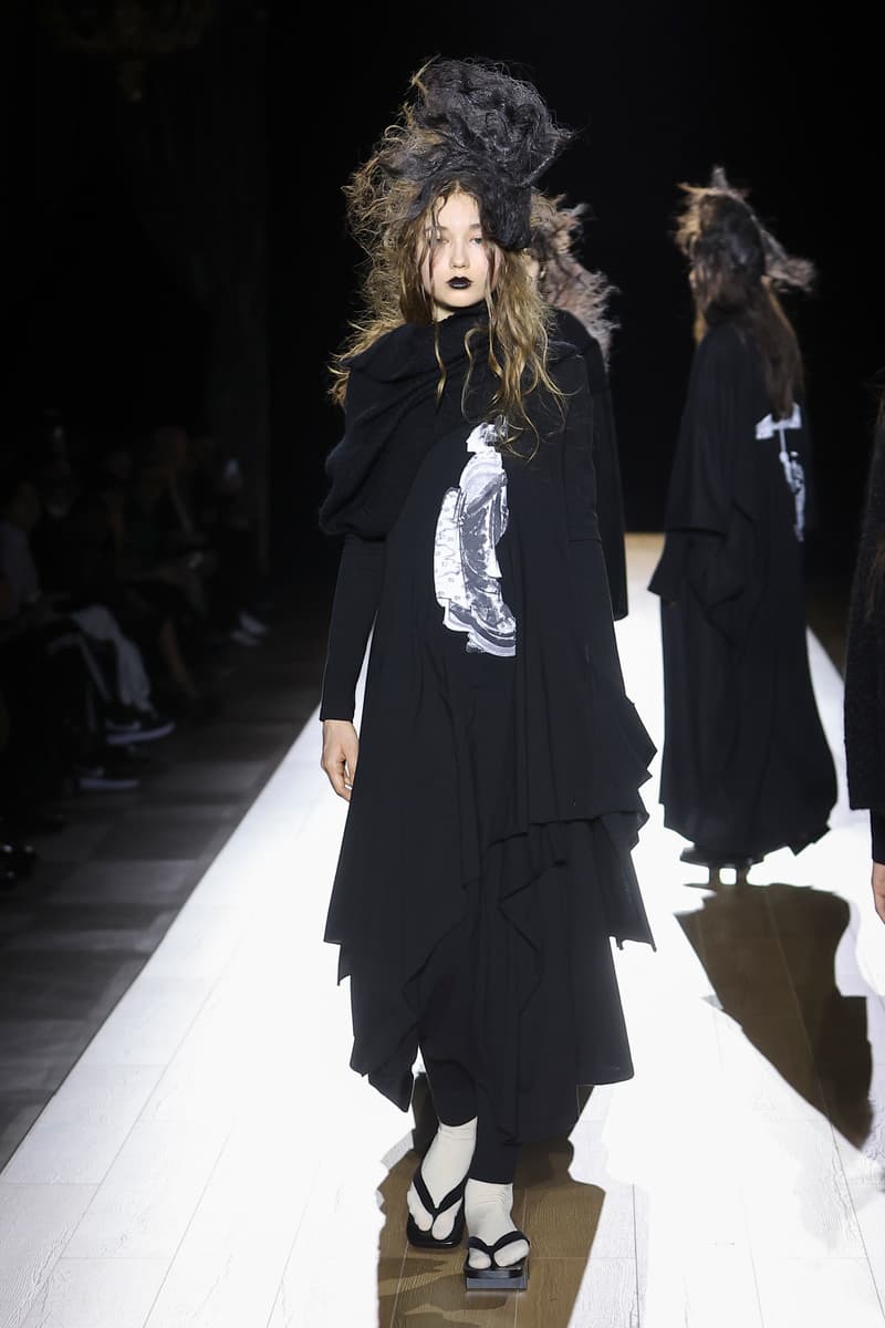 Yohji Yamamoto Fall Winter 2026 Paris Fashion Week womenswear runway