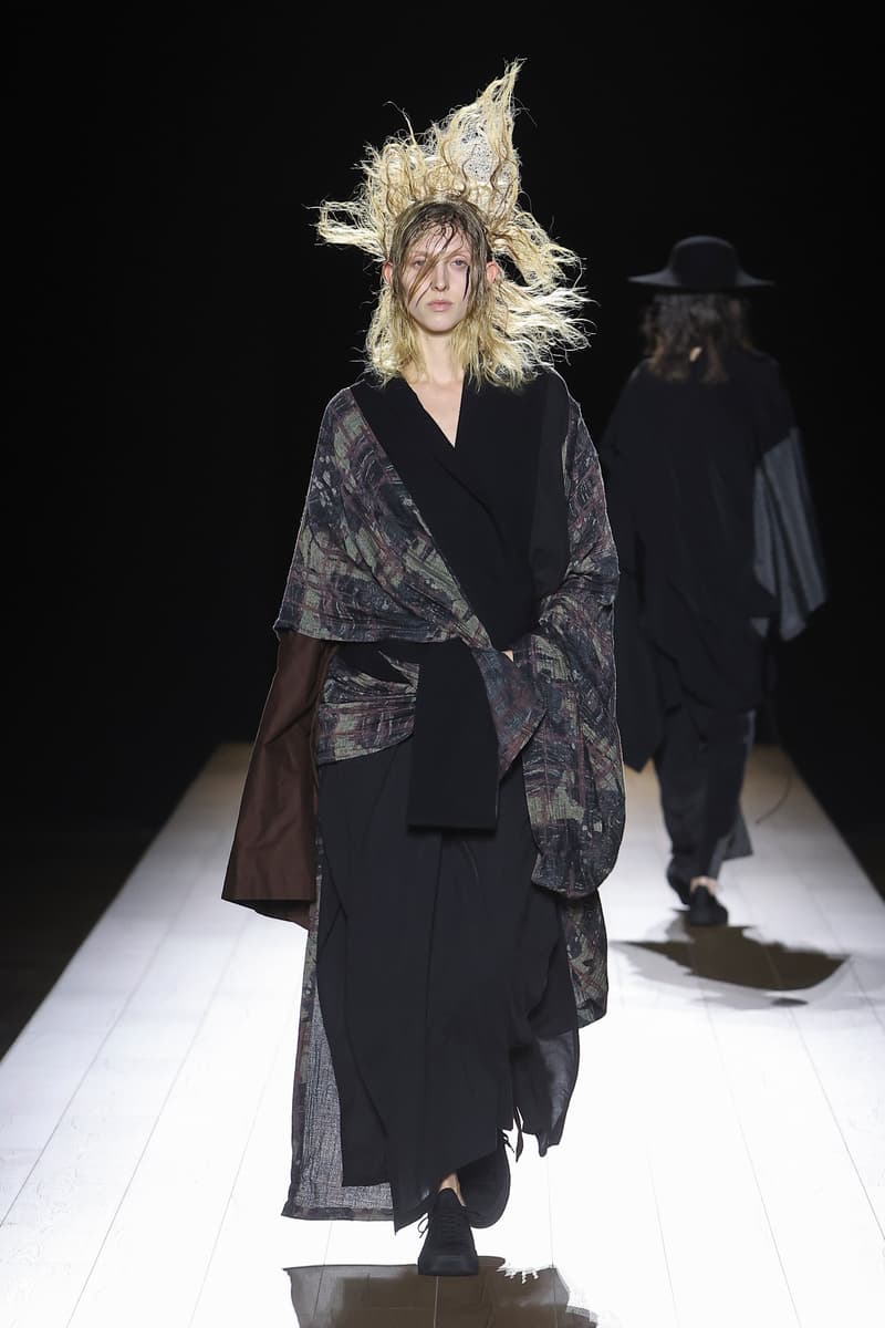 Yohji Yamamoto Fall Winter 2026 Paris Fashion Week womenswear runway