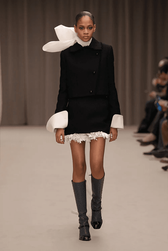 Alexander McQueen Fall Winter 2026 Paris Fashion Week womenswear runway
