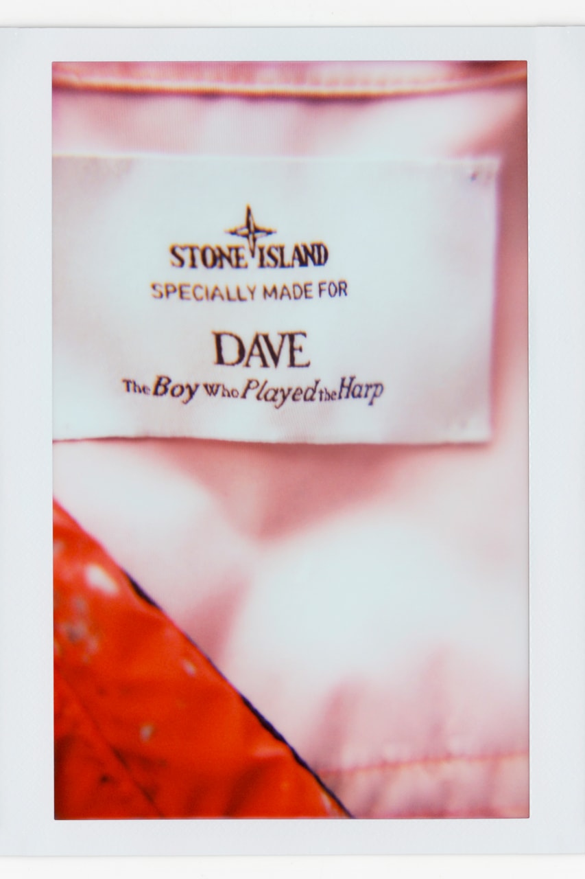 Stone Island 为 Dave《The Boy Who Played The Harp》巡演打造「Specially Made」专属舞台造型及限量发售信息