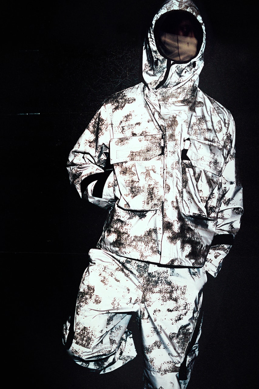 Stone Island 为 Dave《The Boy Who Played The Harp》巡演打造「Specially Made」专属舞台造型及限量发售信息