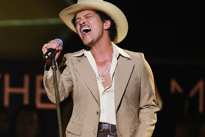 Bruno Mars The Romantic No 1 Debut Billboard 200