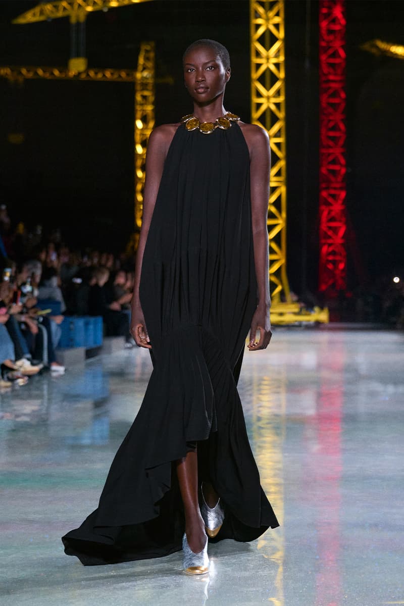 Chanel Embarks on a Dazzling Metamorphosis for Fall Winter 2026 pfw runway collection