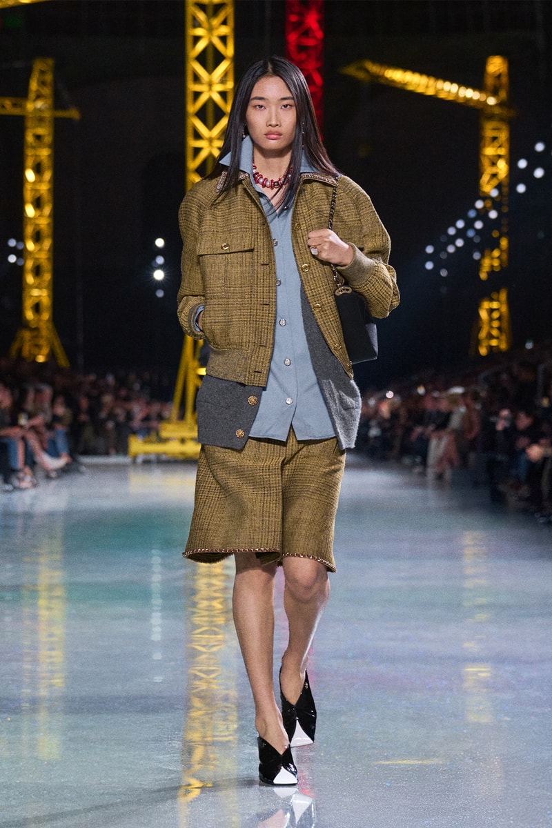 Chanel Embarks on a Dazzling Metamorphosis for Fall Winter 2026 pfw runway collection