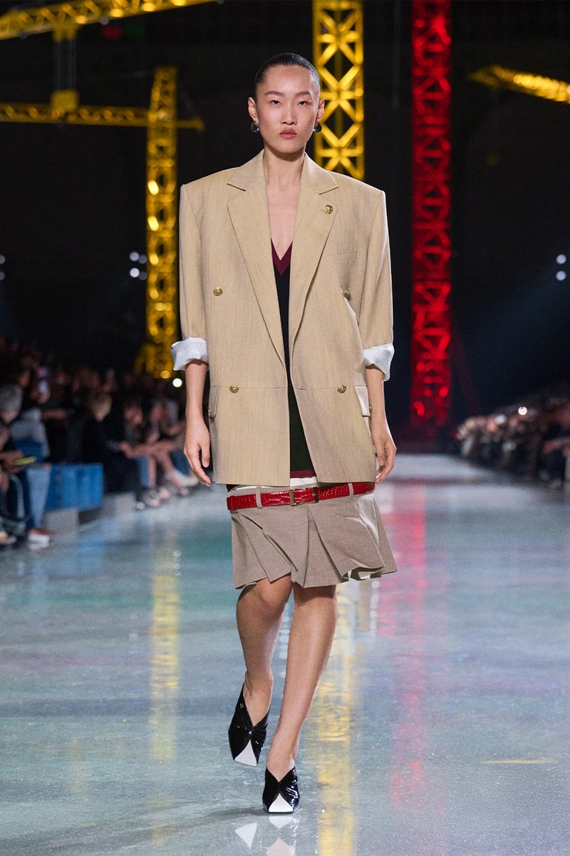 Chanel Embarks on a Dazzling Metamorphosis for Fall Winter 2026 pfw runway collection