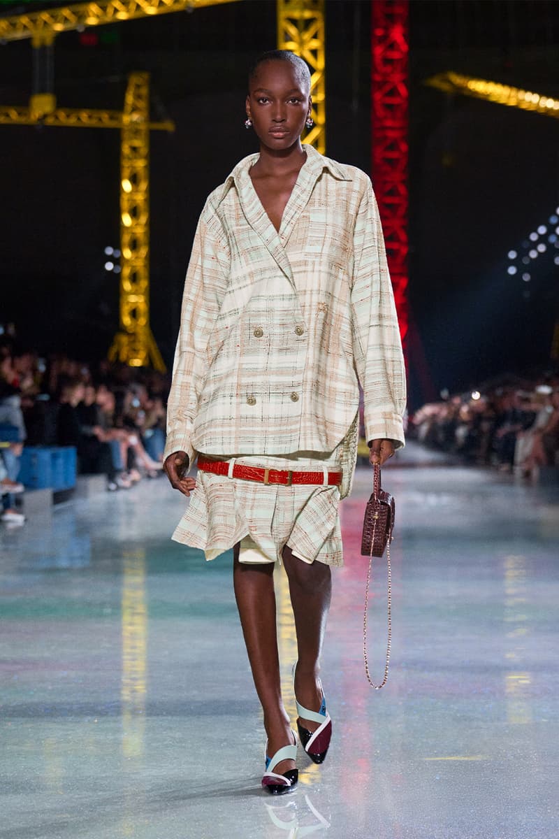 Chanel Embarks on a Dazzling Metamorphosis for Fall Winter 2026 pfw runway collection