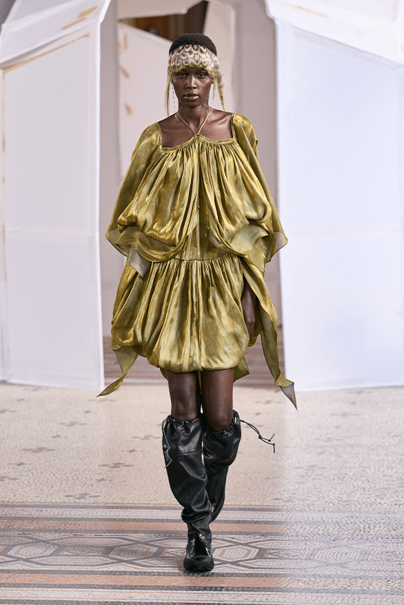 Kiko Kostadinov Fall Winter 2026 Paris Fashion Week womenswear Laura Deanna Fanning runway