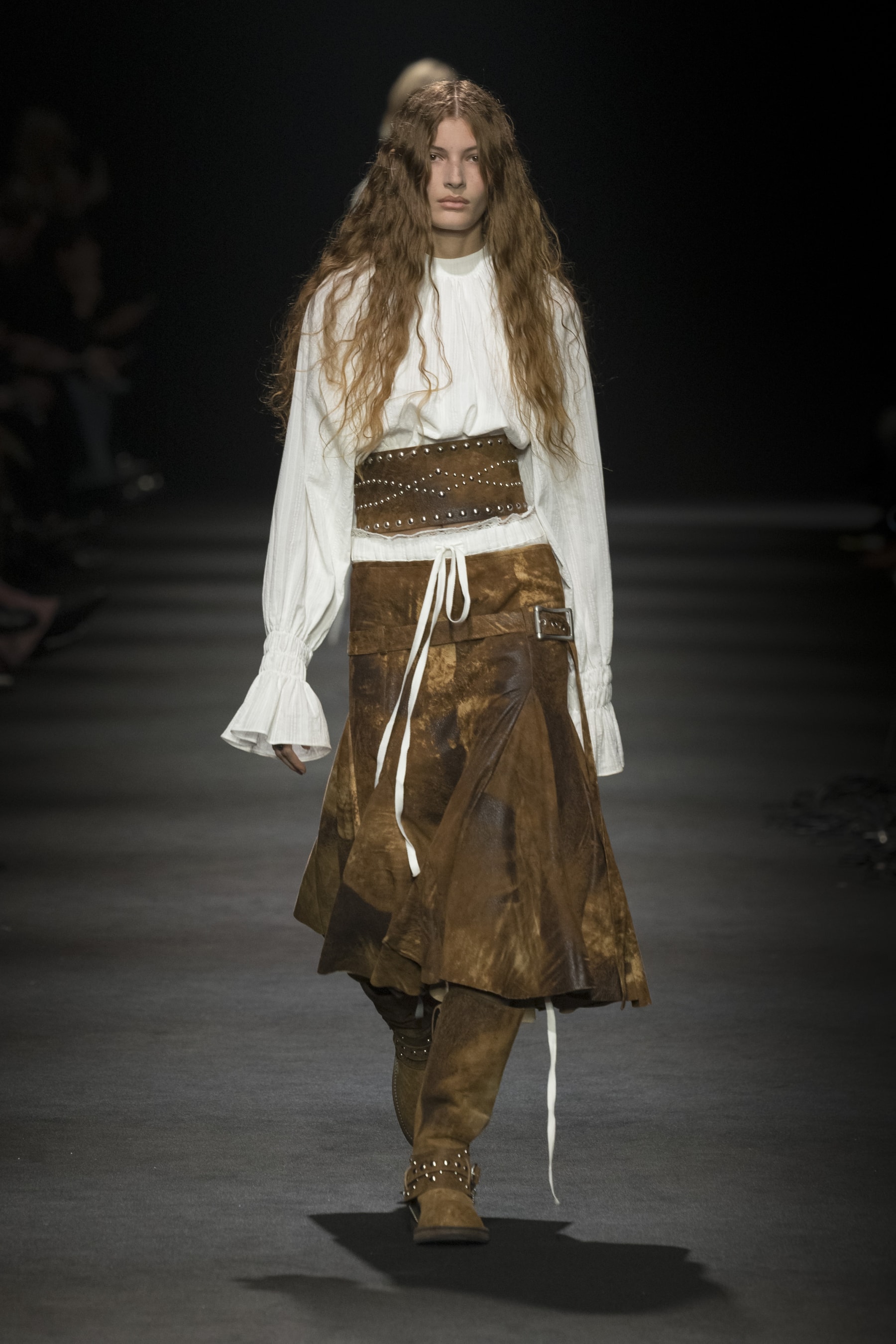 Ann Demeulemeester Fall/Winter 2026 “Dear Night Thoughts” Ann Demeulemeester FW26 Finds Solace in “Dear Night Thoughts” Runway Collection Paris Fashion Week Stefano Gallici