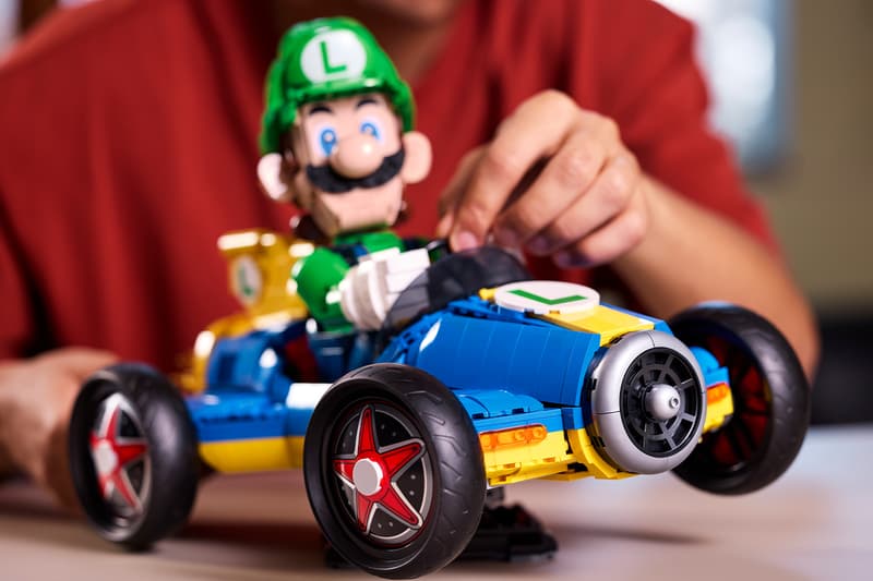 LEGO Group Unveils the "Luigi & Mach 8" Mario Kart Set super mario build pieces