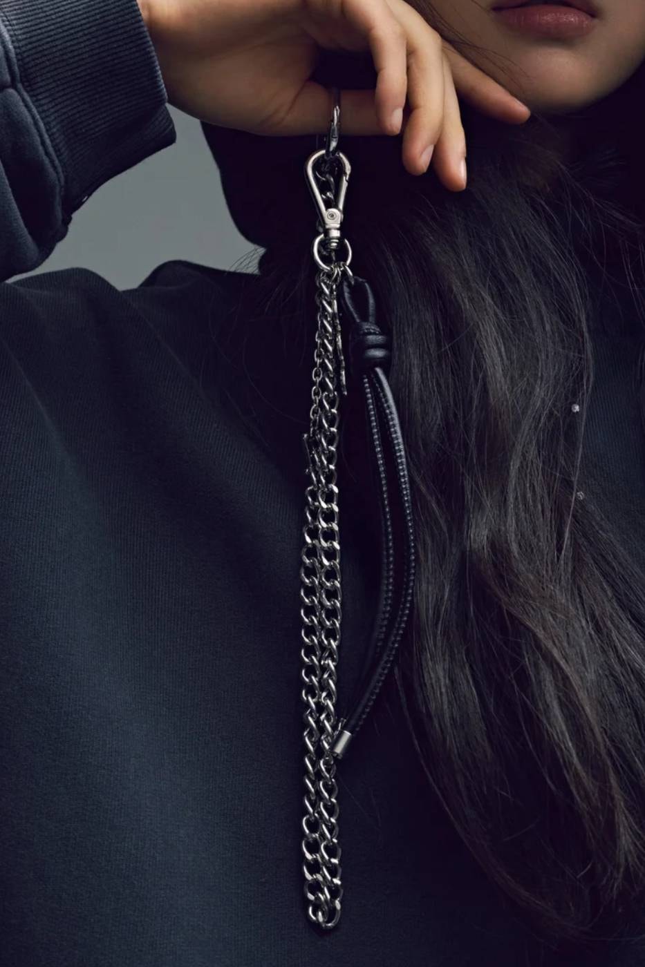 8 Drops na Hindi Mo Pwedeng Palampasin This Week Weekly Drops Supreme Maison Margiela MM6 Palace Skateboards TOGA Umbro Craig Green Fred Perry BTS HYBE Arc’teryx BEAMS BOY Hiking Patrol Mammut Holiday Call of Duty