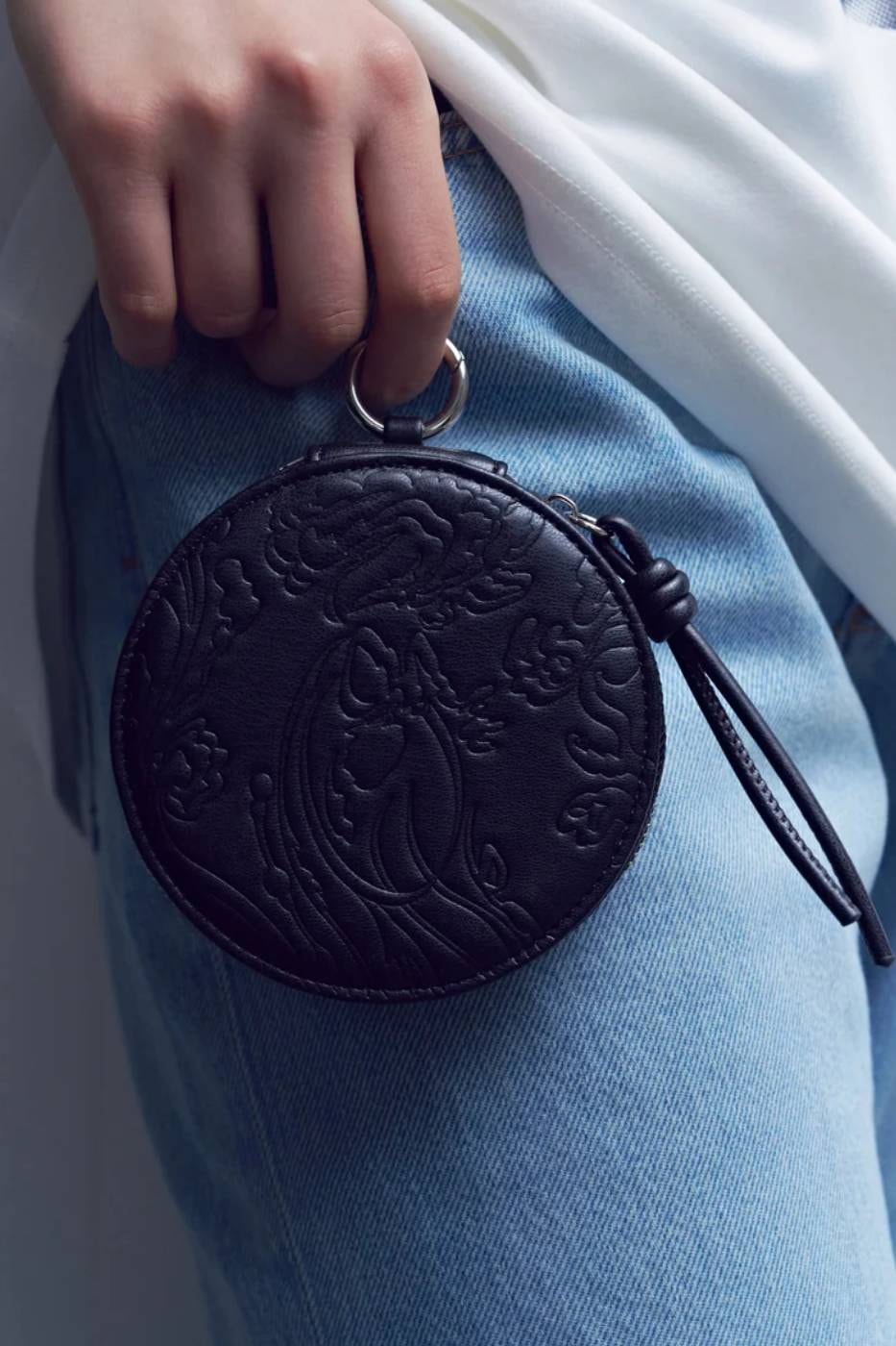 8 Drops na Hindi Mo Pwedeng Palampasin This Week Weekly Drops Supreme Maison Margiela MM6 Palace Skateboards TOGA Umbro Craig Green Fred Perry BTS HYBE Arc’teryx BEAMS BOY Hiking Patrol Mammut Holiday Call of Duty