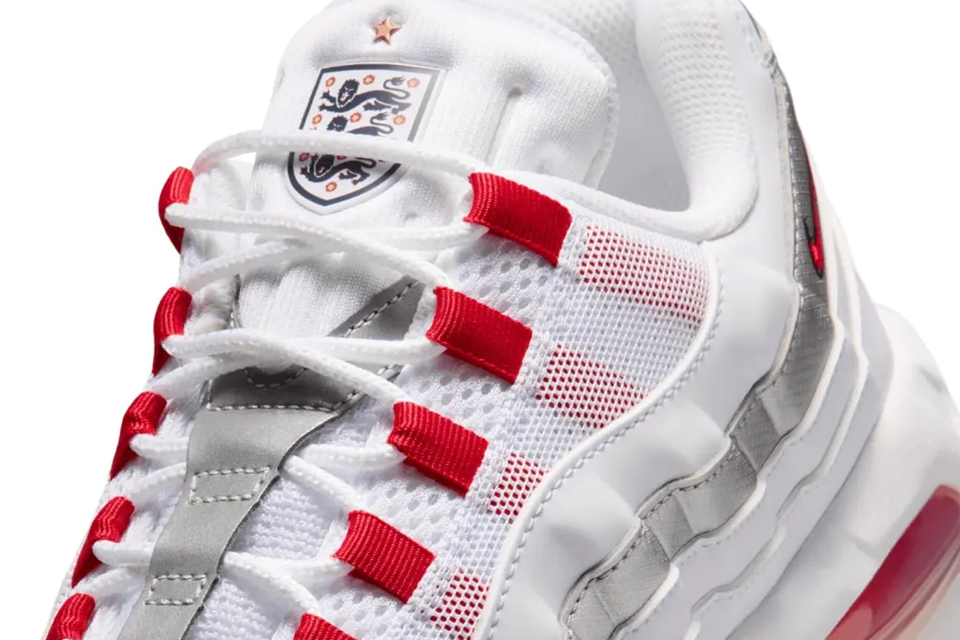 Nike Air Max 95 "England" IQ0176-100 Release Info Nike Celebrates Football Culture With the Air Max 95 "England" White/Speed Red-Metallic Silver-Obsidian