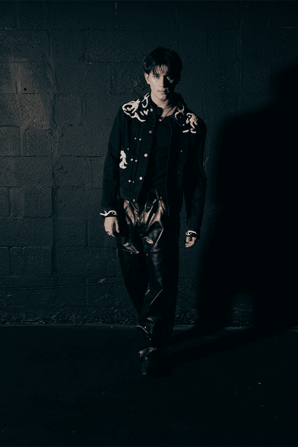 SANTOS BRAVOS Debut EP DUAL Release Information details date music hybe latin america