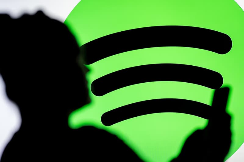 Spotify Exclusive Mode interface on a Windows desktop PC showcasing bit-perfect audio playback for Premium users