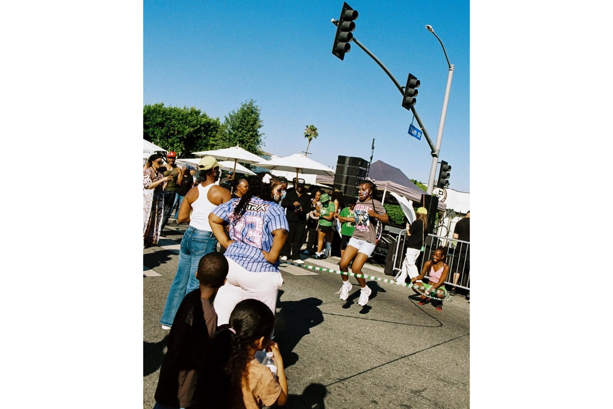 Lauren Halsey 在洛杉矶开幕 sister dreamer 雕塑公园 当代艺术 雕塑作品