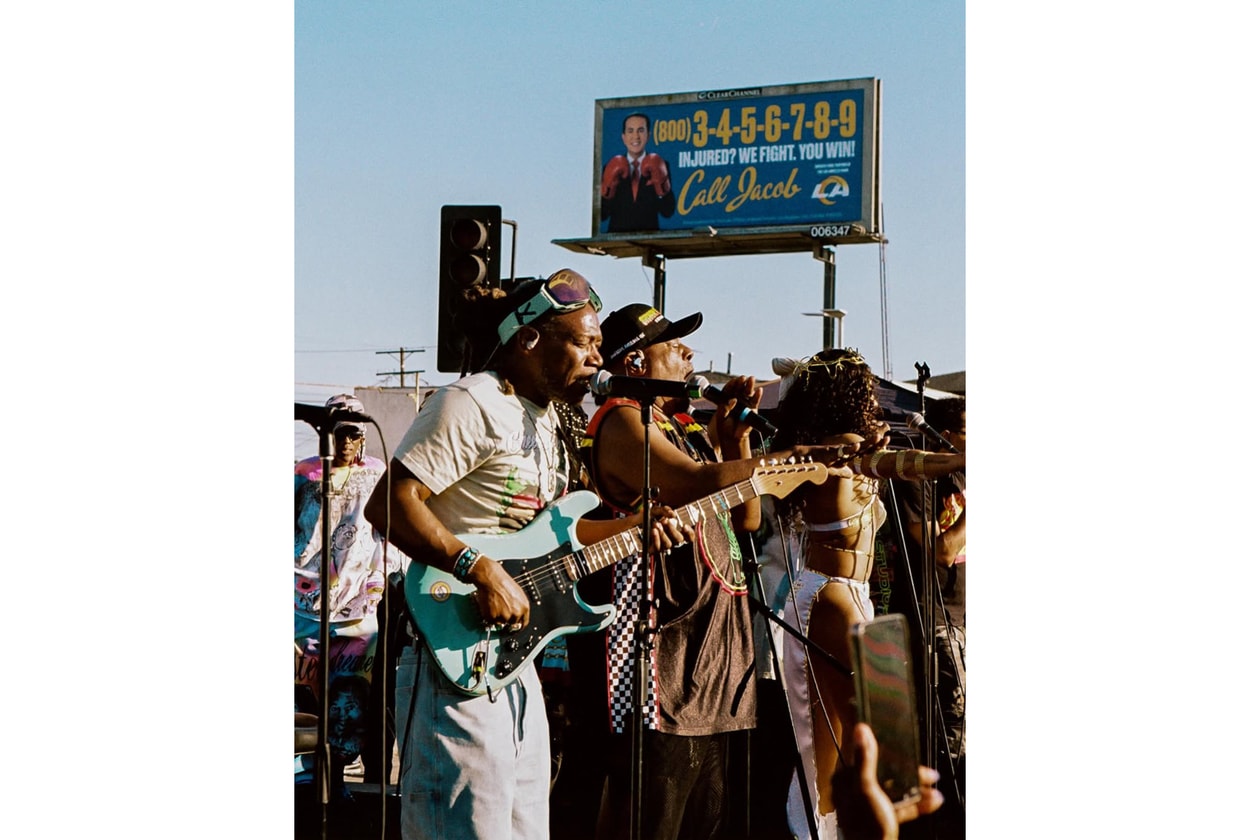 Lauren Halsey 在洛杉矶开幕 sister dreamer 雕塑公园 当代艺术 雕塑作品