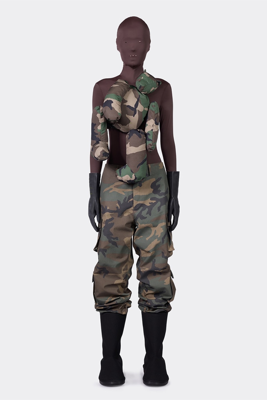 Dingyun Zhang Fall/Winter 2026 Collection Lookbook Info