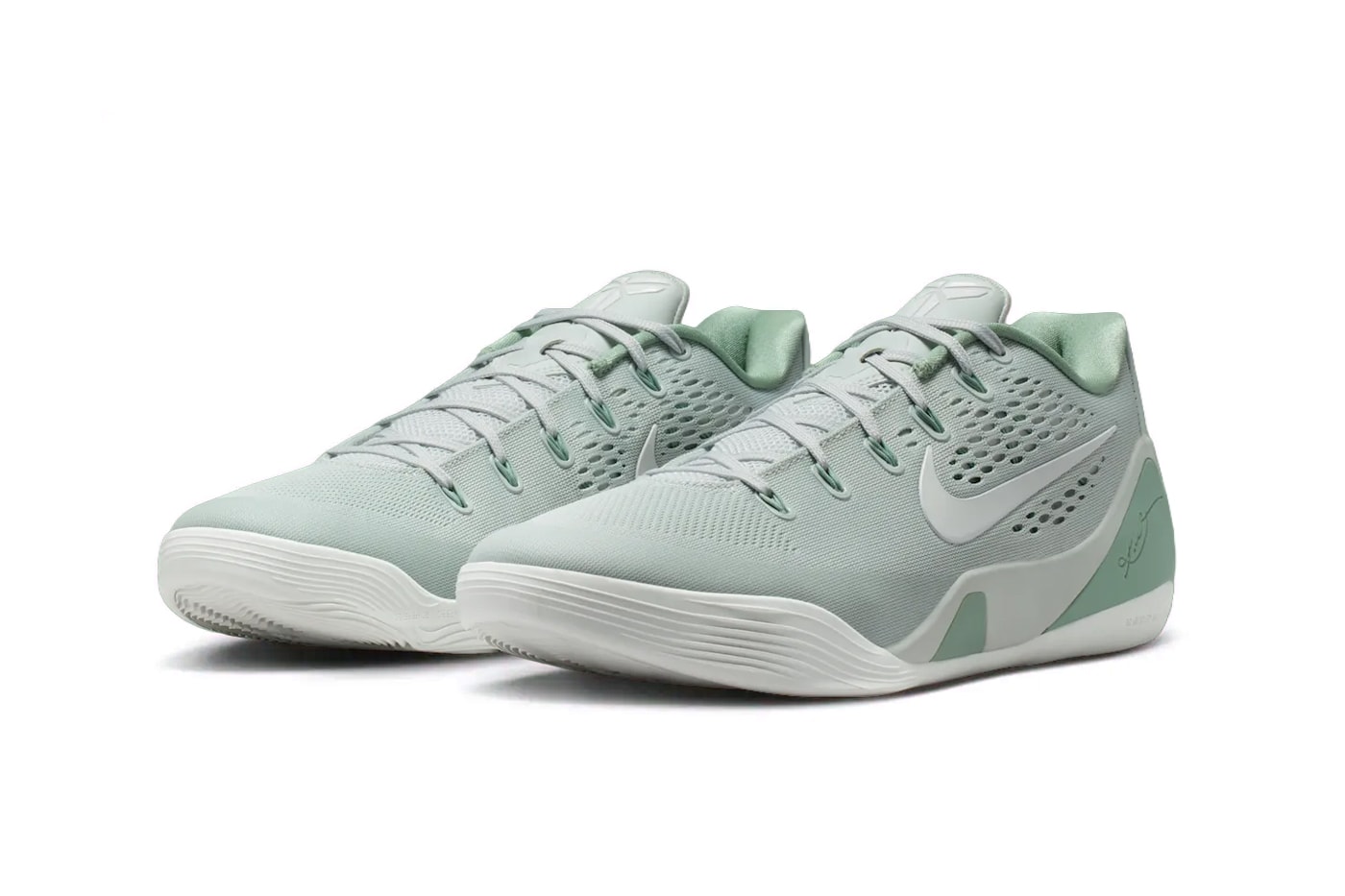 Nike Kobe 9 Elite Low EM Protro “Steam” Light Silver/Summit White-Steam IH1401-003