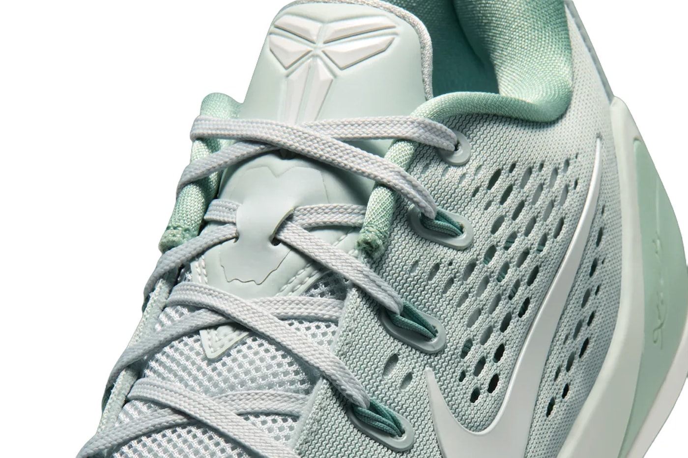 Nike Kobe 9 Elite Low EM Protro “Steam” Light Silver/Summit White-Steam IH1401-003