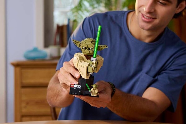 LEGO Expands Its 'Star Wars' Universe With a New Master Yoda Bust set