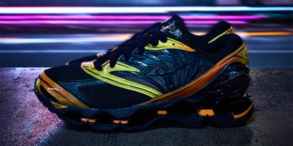 Mizuno Lights up the Night With the WAVE PROPHECY LS “Midnight Velocity” Pack