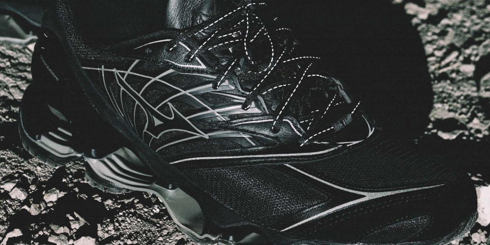 Mizuno and Maharishi Reunite for a Stealthy WAVE PROPHECY LS Sneaker