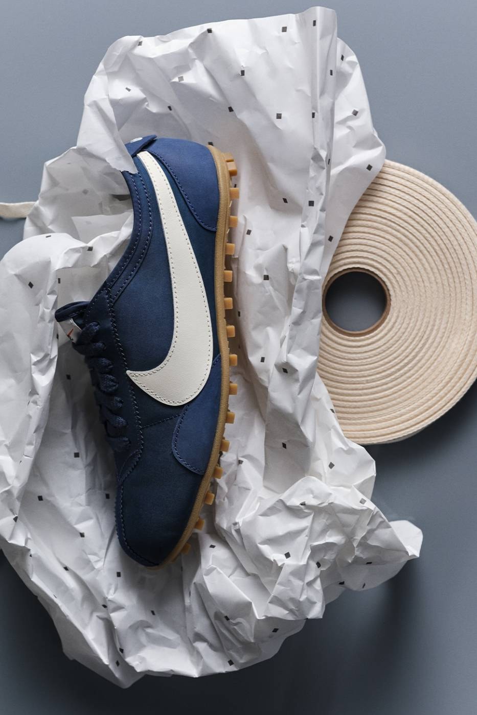 Nike Moon Shoe Yellow Navy Triple White Release Info