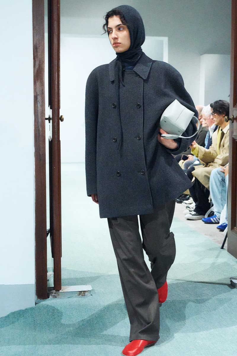 AMOMENTO Fall/Winter 2026 Shanghai Fashion Week Runway Show seoul korea fashion brand minimalist 