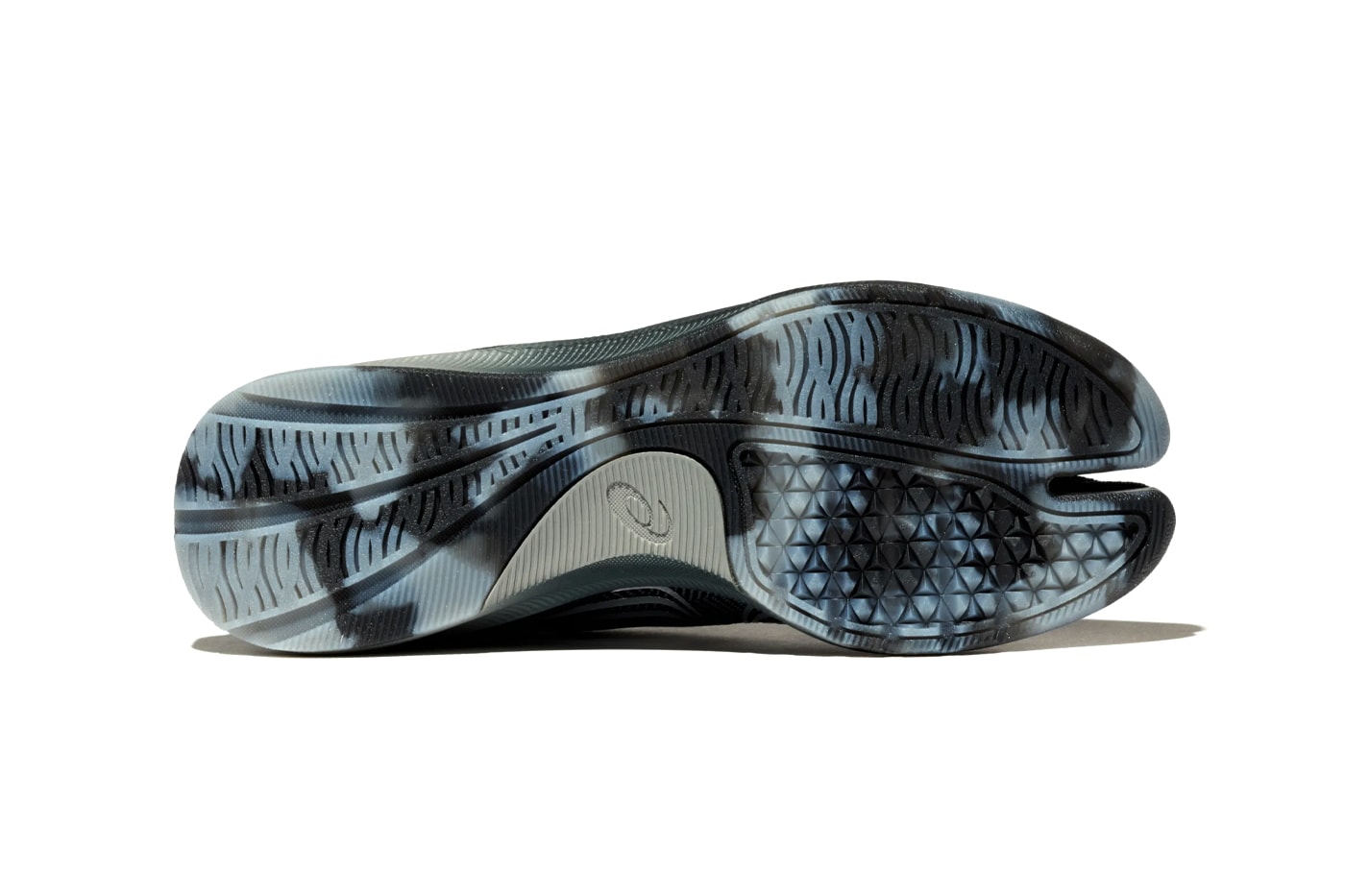 Kiko Kostadinov's ASICS LYASA FF Tabi Revealed in Two Dynamic Colorways Caramel/Rose Gold & Grey/Silver Release Info