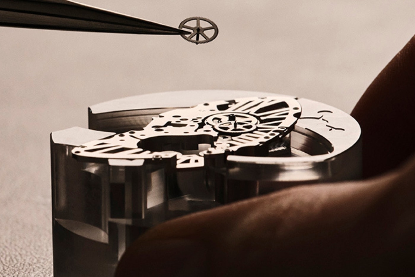 Cartier Prive Tank Normale in platinum