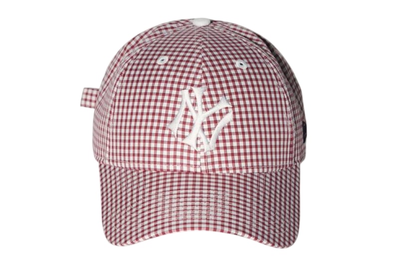 JOURNAL STANDARD и New Era выпустили клетчатые кепки 9FORTY для SS26