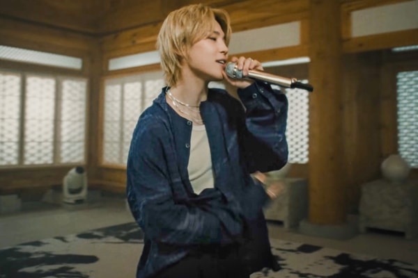 BTS Wears JiyongKim Live SWIM Performance arirang