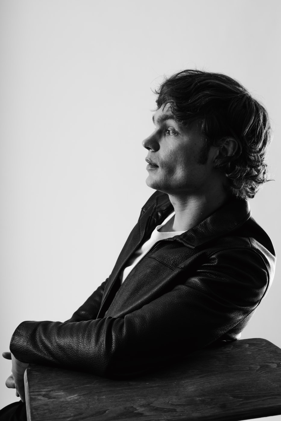 Lucas Iverson The Pitt saison 2 James Ogilvie interview