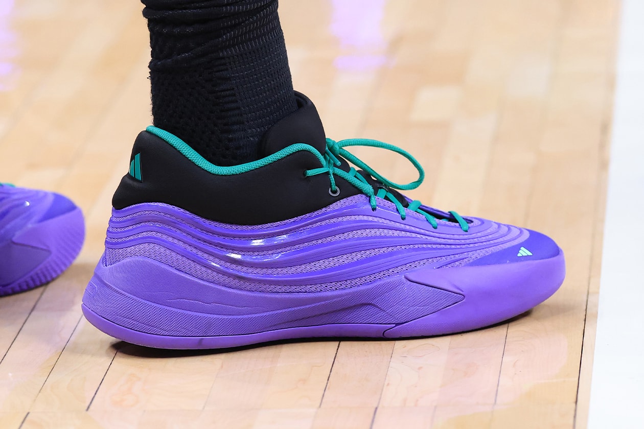 NBA and WNBA Signature Shoe List 2026 Aaron Gordon 361 AG 6 A’ja Wilson Nike A’Two Andrew Wiggins Peak AW4 Angel Reese Reebok Angel Reese 1 Anthony Edwards adidas Anthony Edwards 2 Austin Reaves Rigorer AR3 Breanna Stewart PUMA Stewie 5 Damian Lillard adidas Dame X De’Aaron Fox Under Armour Curry Fox 2 Devin Booker Nike BOOK 2 Donovan Mitchell adidas D.O.N. Issue #7 Giannis Antetokounmpo Nike Zoom Freak 8 Ja Morant Nike Ja 3 Jacy Sheldon Holo JS:01 James Harden adidas Harden Vol. 10 Jaylen Brown 741 Performance Rover Jayson Tatum Jordan Tatum 4 Jimmy Butler Li-Ning JB4 Joel Embiid Skechers SKX JE1 JuJu Watkins Nike LeBron NXXT Gen by JuJu Kawhi Leonard New Balance KAWHI V Kevin Durant Nike KD19 Klay Thompson ANTA KT 11 Kyrie Irving ANTA KAI 3 LaMelo Ball PUMA MB.05 LeBron James Nike LeBron 23 Luka Dončić Jordan Luka 5 Nikola Jokić 361 Joker 2 Sabrina Ionescu Nike Sabrina 4 Scoot Henderson PUMA Scoot Zeros III Shai Gilgeous-Alexander Converse SHAI 001 Lux Stephen Curry Under Armour Curry 13 Tyrese Haliburton PUMA Hali 1