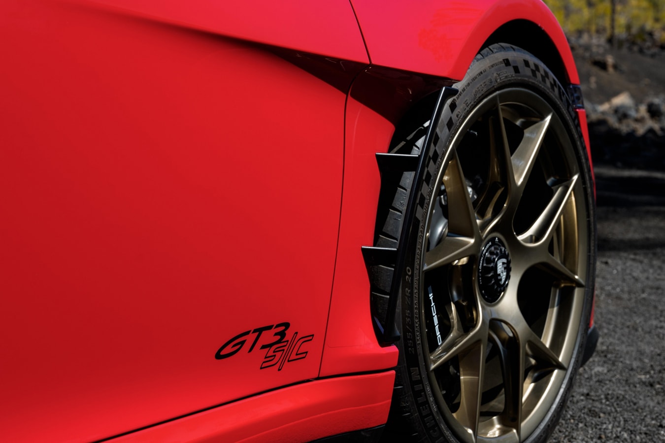 Porsche 911 GT3 S/C Cabriolet Details and Features S/T speedster convertible red gold grey pyro red graphics gt3 rs